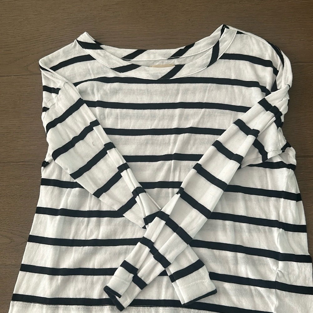 Long sleeve top